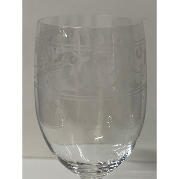 Mikasa Elegant Scroll Wine Glass - KK503 - Picture 2 of 4